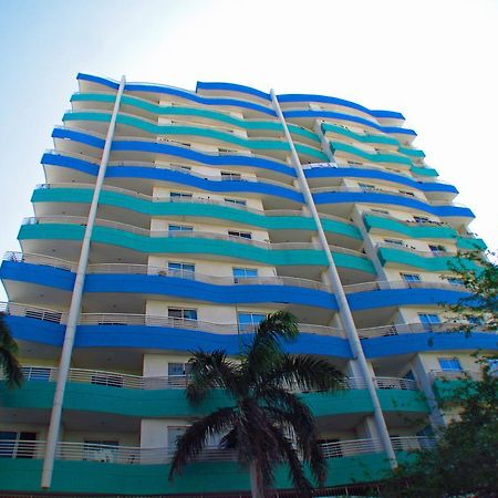 Apartamentos Suiteline Plus - Cerca Al Mar Puerto de Gaira Dış mekan fotoğraf